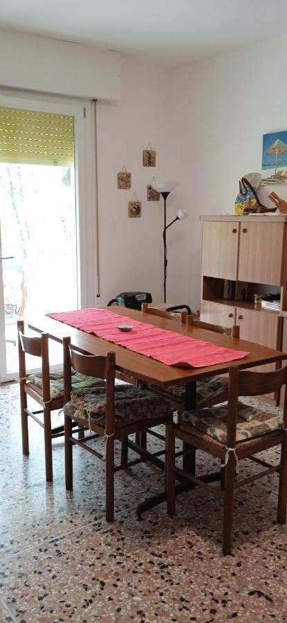 Appartamento In Centro Bibione Buitenkant foto